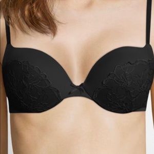 36DD Maidenform Push-Up Black Bra